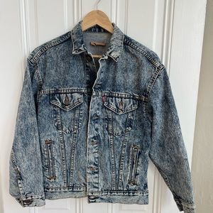 Vintage Levi’s acid wash jean jacket